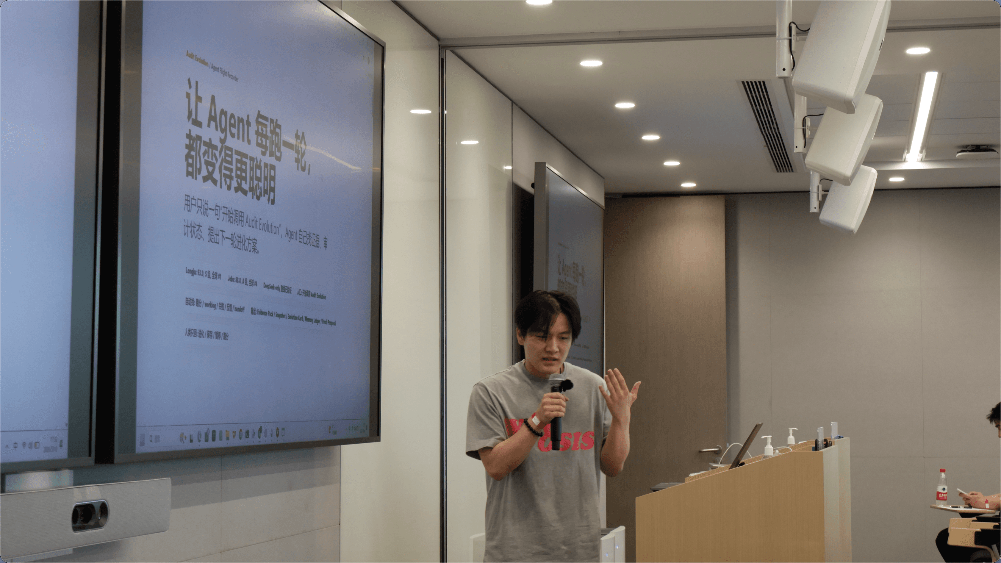 A College Junior Who Built Himself a University — with AI